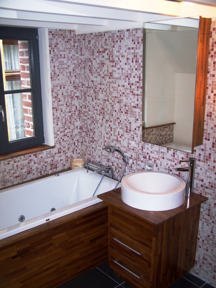 Réhabilitation d'une ancienne écurie en habitation : salle de bain