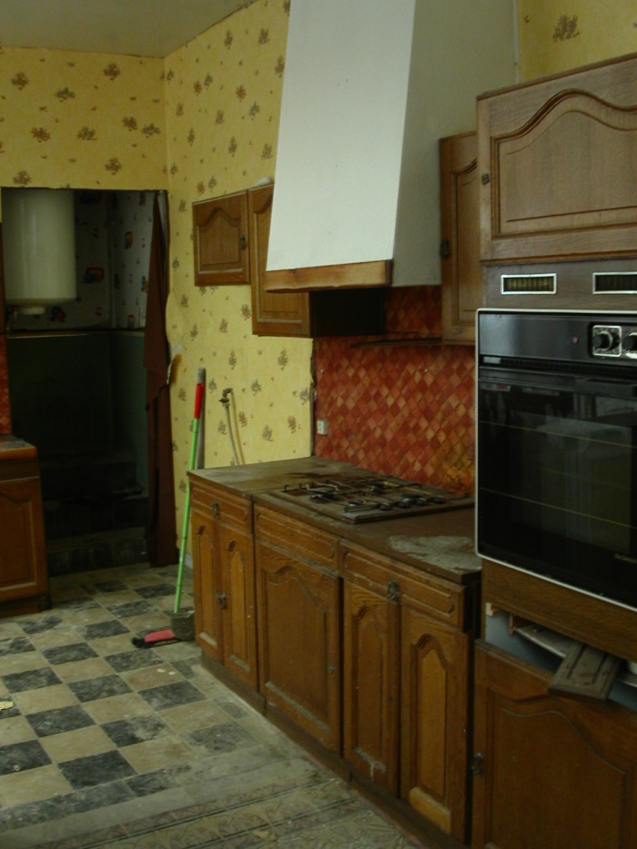 Rénovation lourde d'une maison à Roubaix : cuisine avant