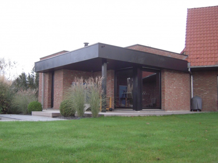 Extension Maison Contemporaine : espace ouvert sur le jardin